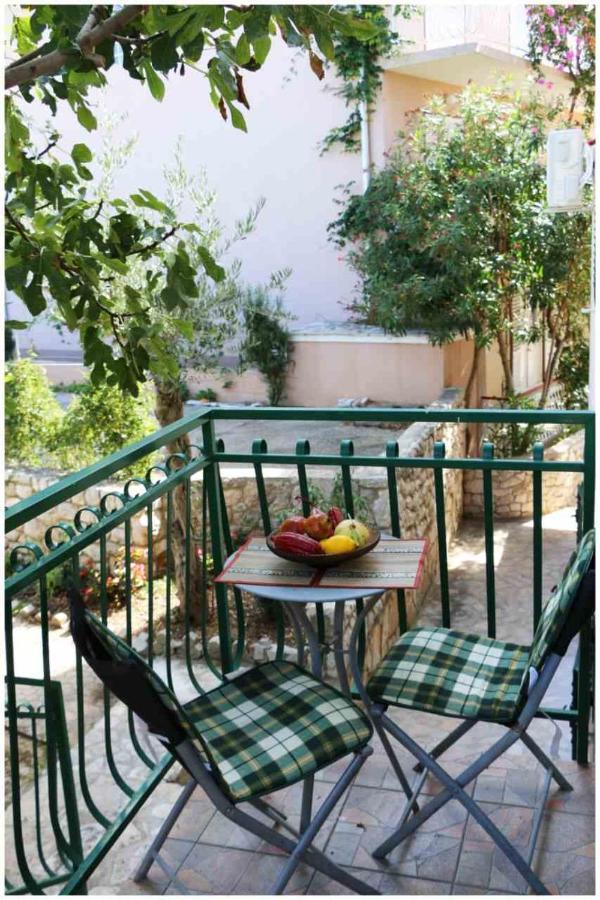 Apartments Lujo Primošten المظهر الخارجي الصورة