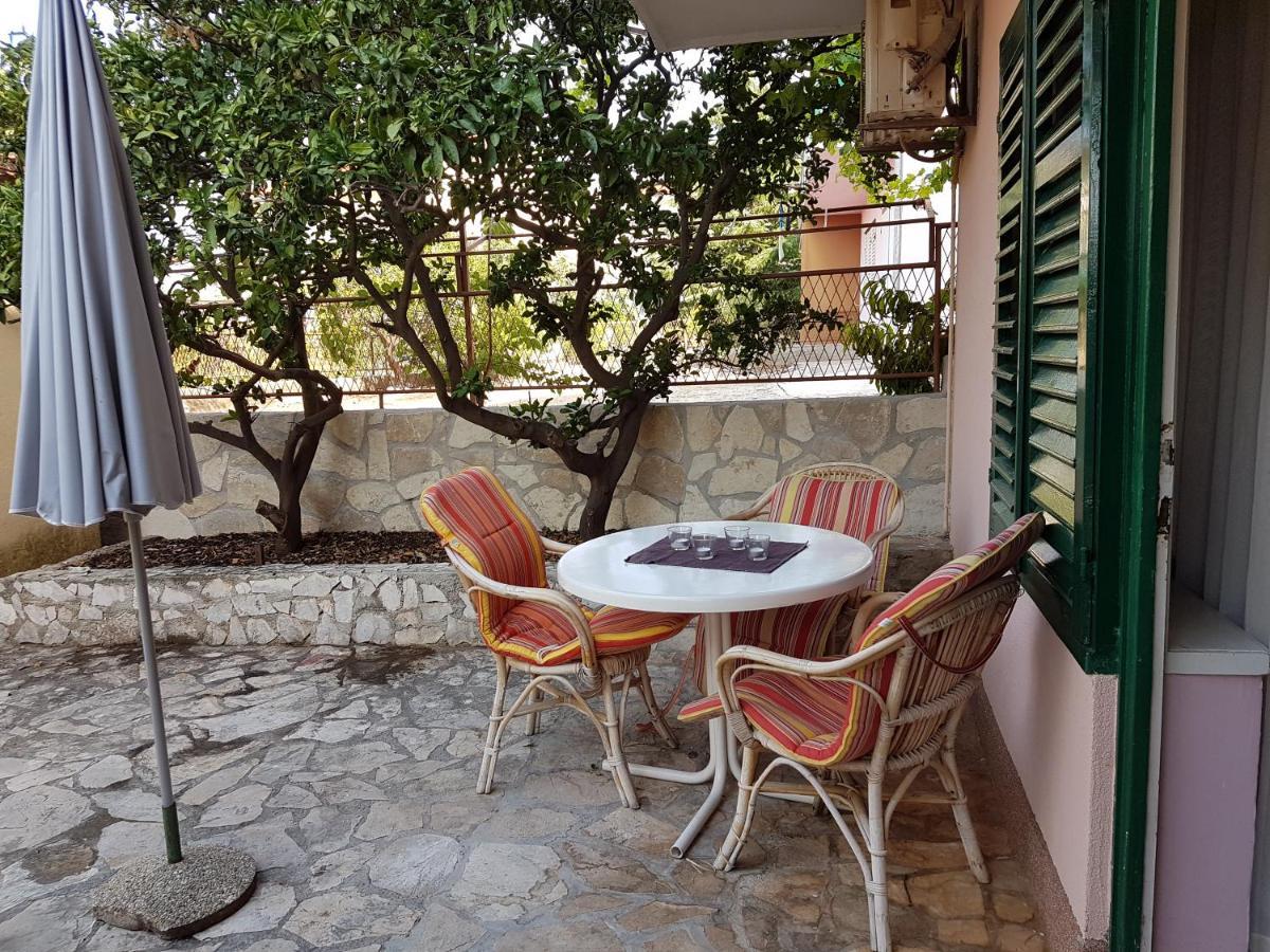 Apartments Lujo Primošten المظهر الخارجي الصورة