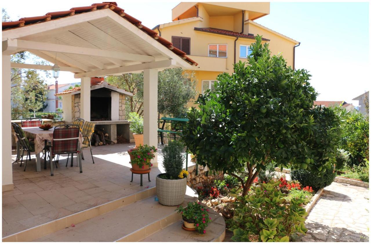 Apartments Lujo Primošten المظهر الخارجي الصورة