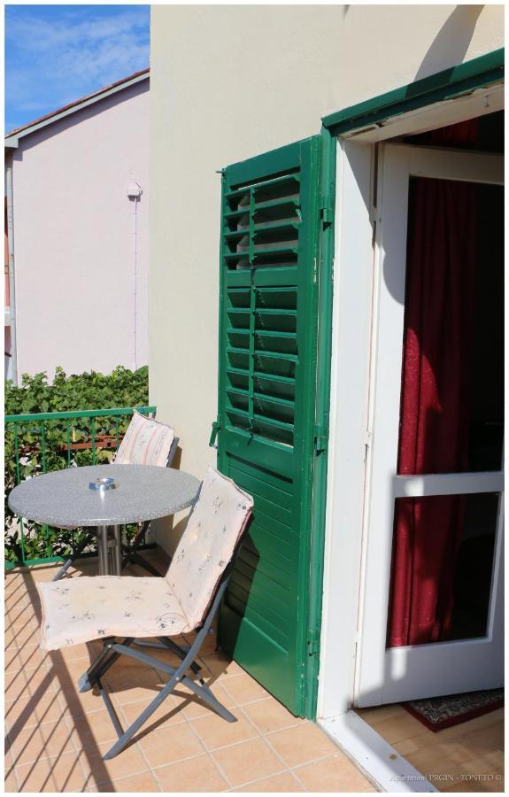 Apartments Lujo Primošten المظهر الخارجي الصورة