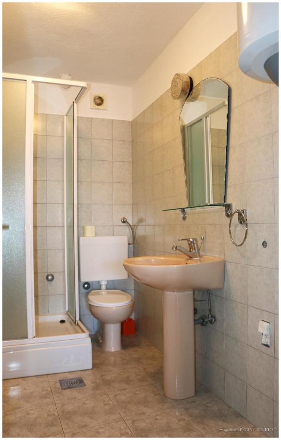Apartments Lujo Primošten المظهر الخارجي الصورة